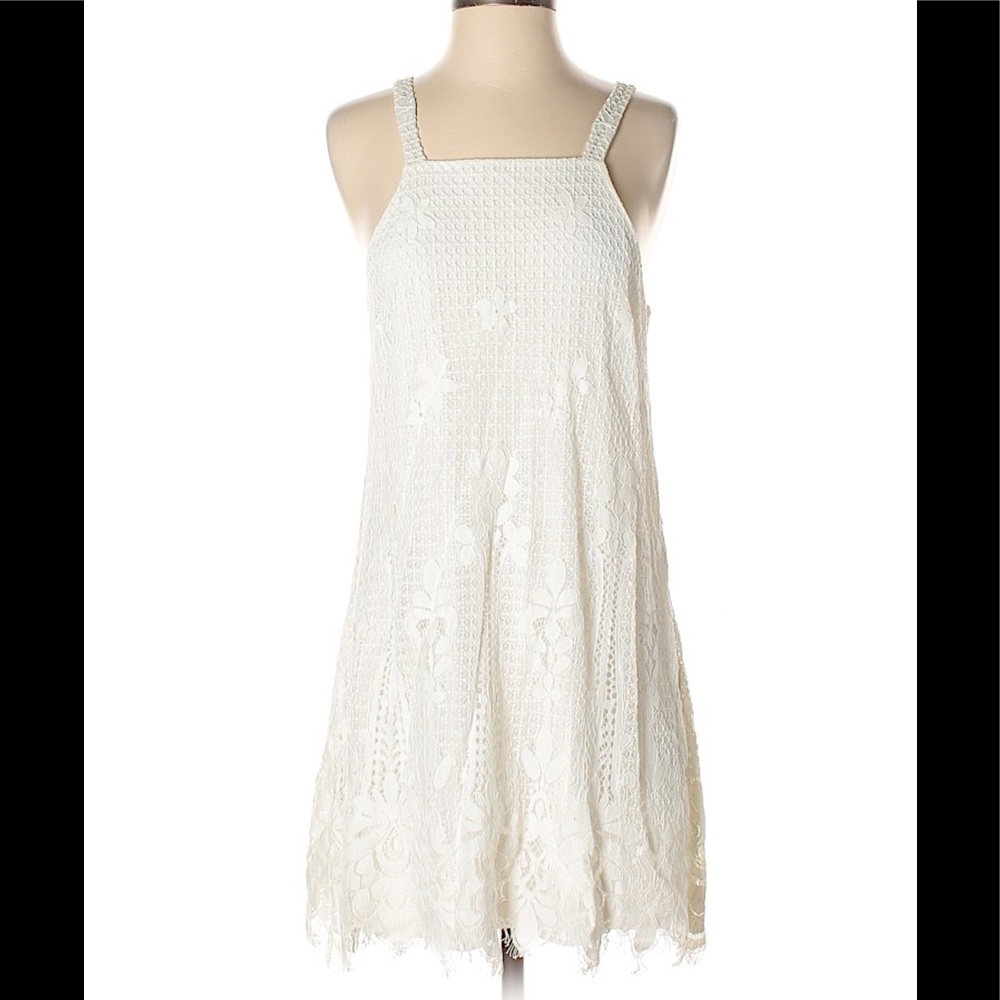 Francesca’s off white dress